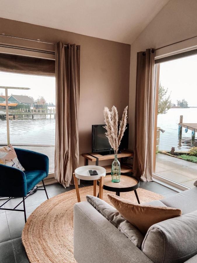 Vakantie huis aan het water Villa Rijpwetering Buitenkant foto